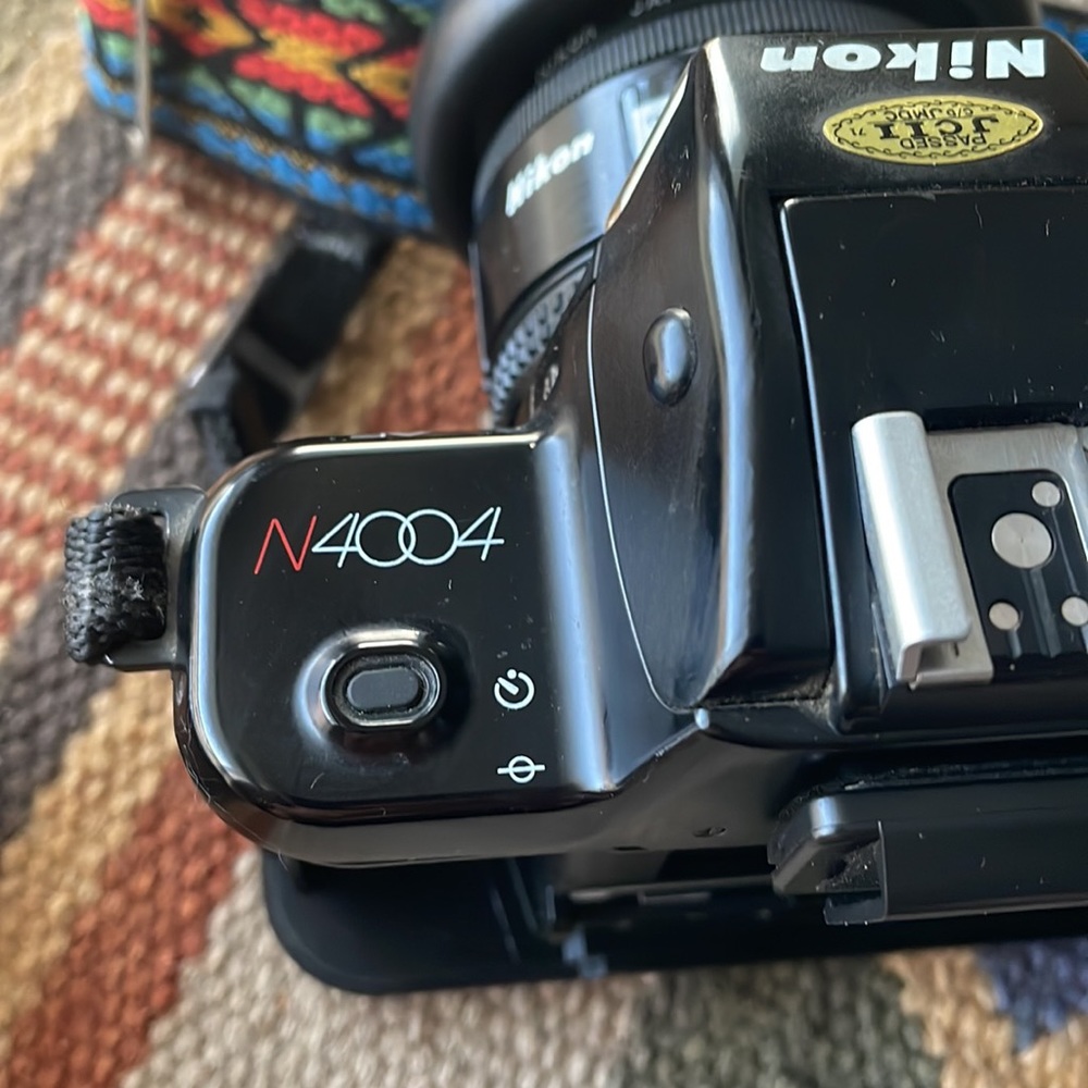 Nikon N4004s, Accessories, Manuals and Bag - Picture 6 of 11